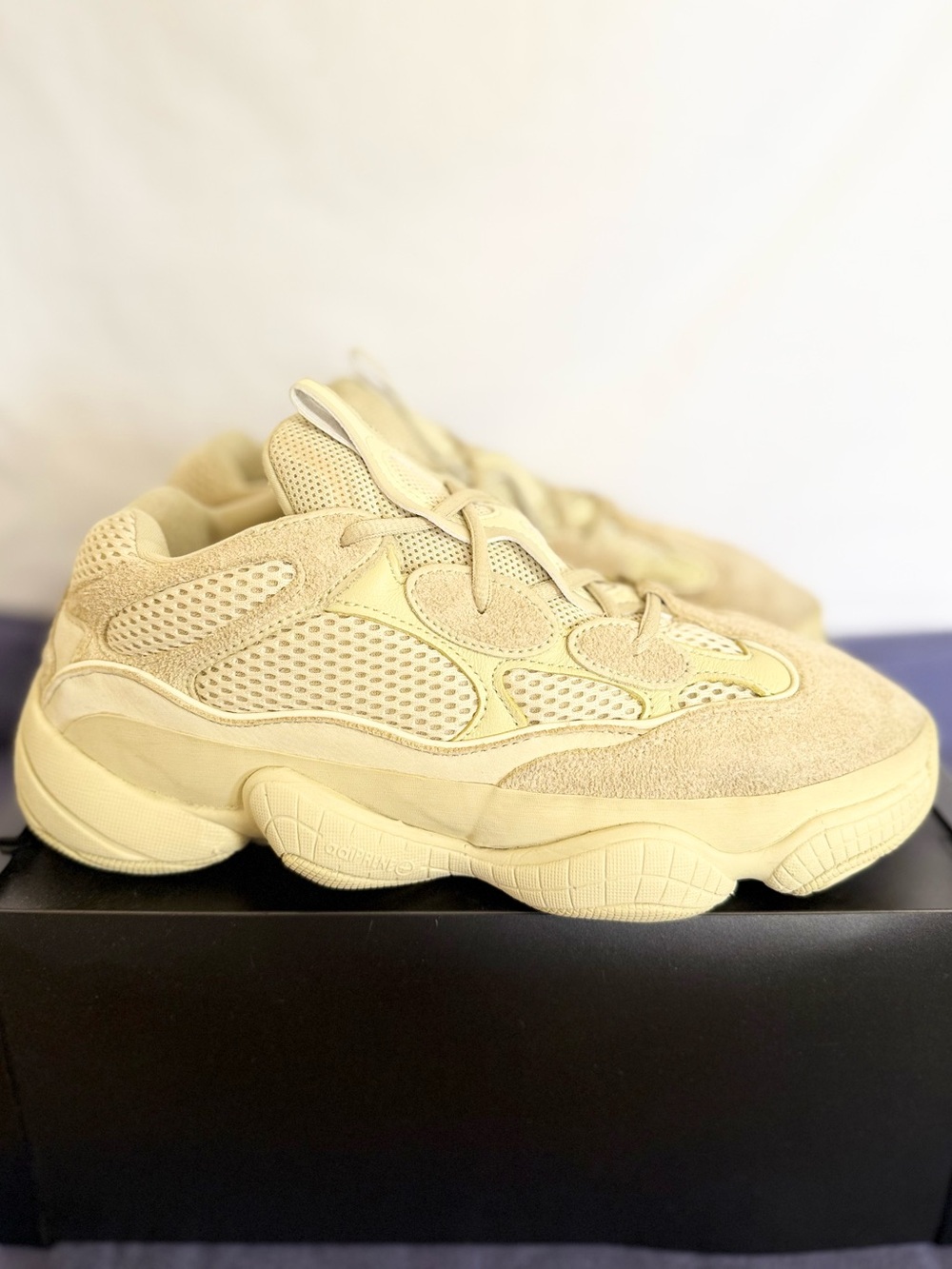 AUTHENTIC Adidas Yeezy 500 Super Moon Yellow size 9.5 DB2966 2017 PRE-OWNED
